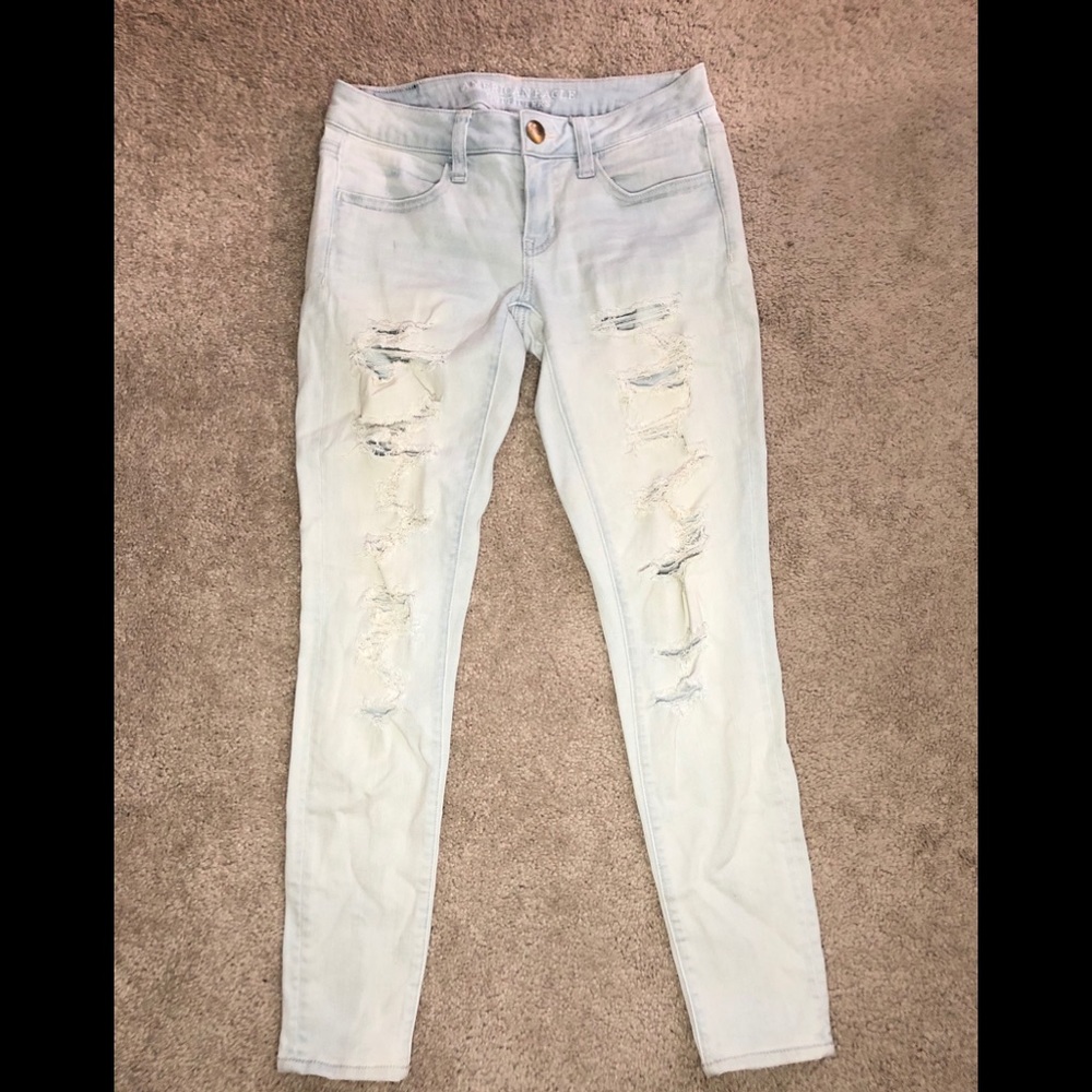 Light wash American Eagle jeans